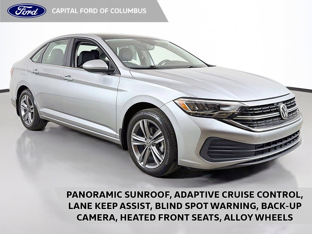 Used 2022 Volkswagen Jetta SE w/ Panoramic Sunroof Package