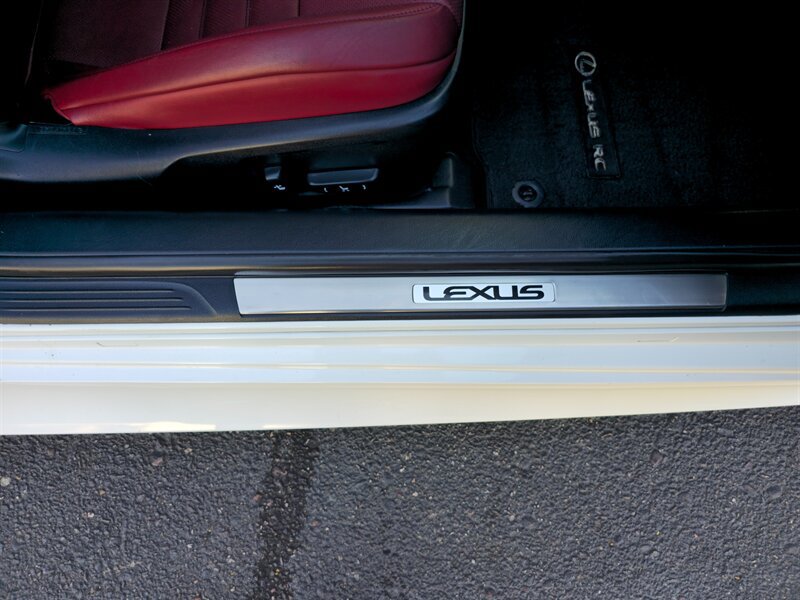 Used 2016 Lexus RC 200t RWD image 25