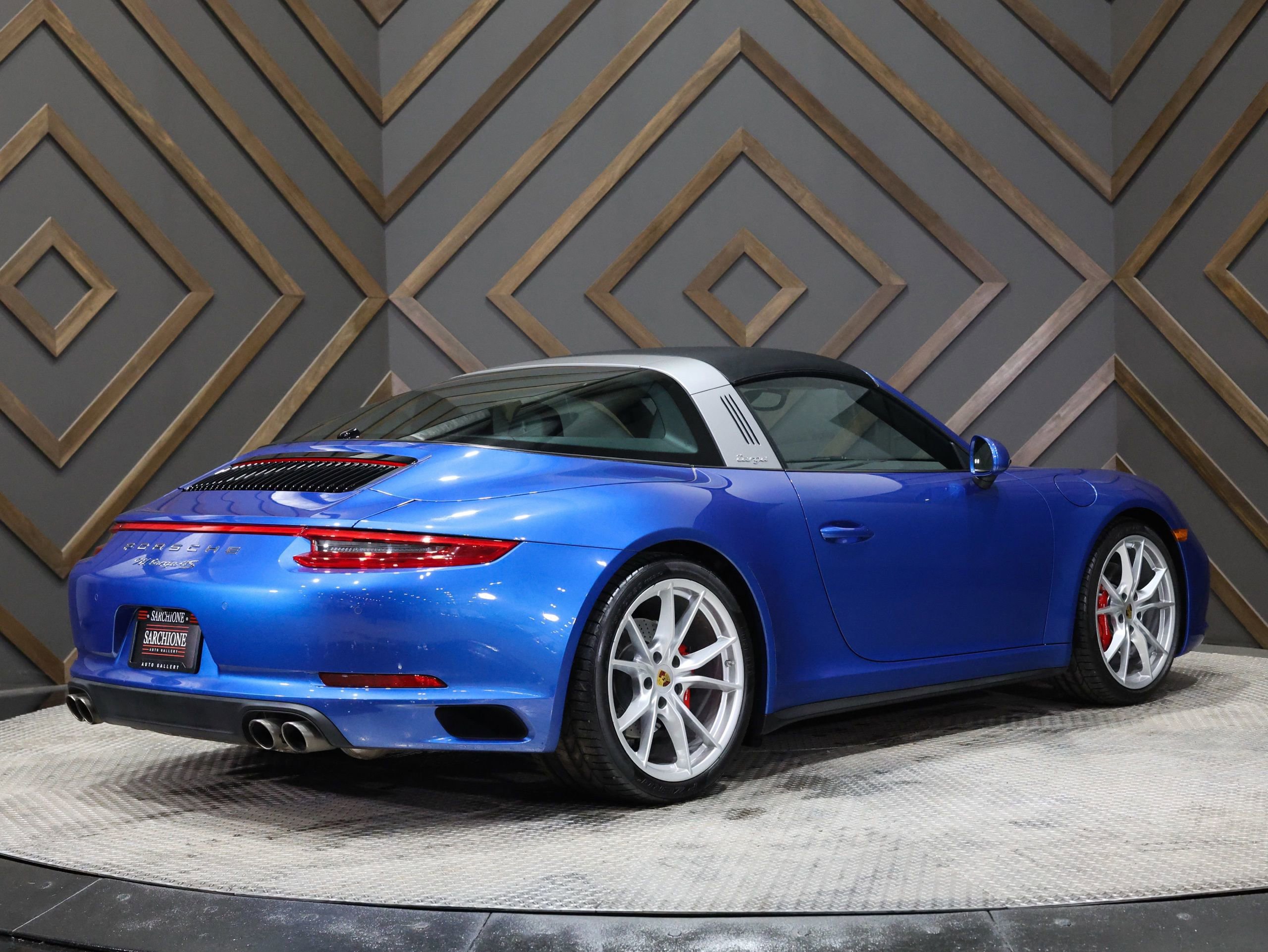 Used 2017 Porsche 911 Targa 4S image 17