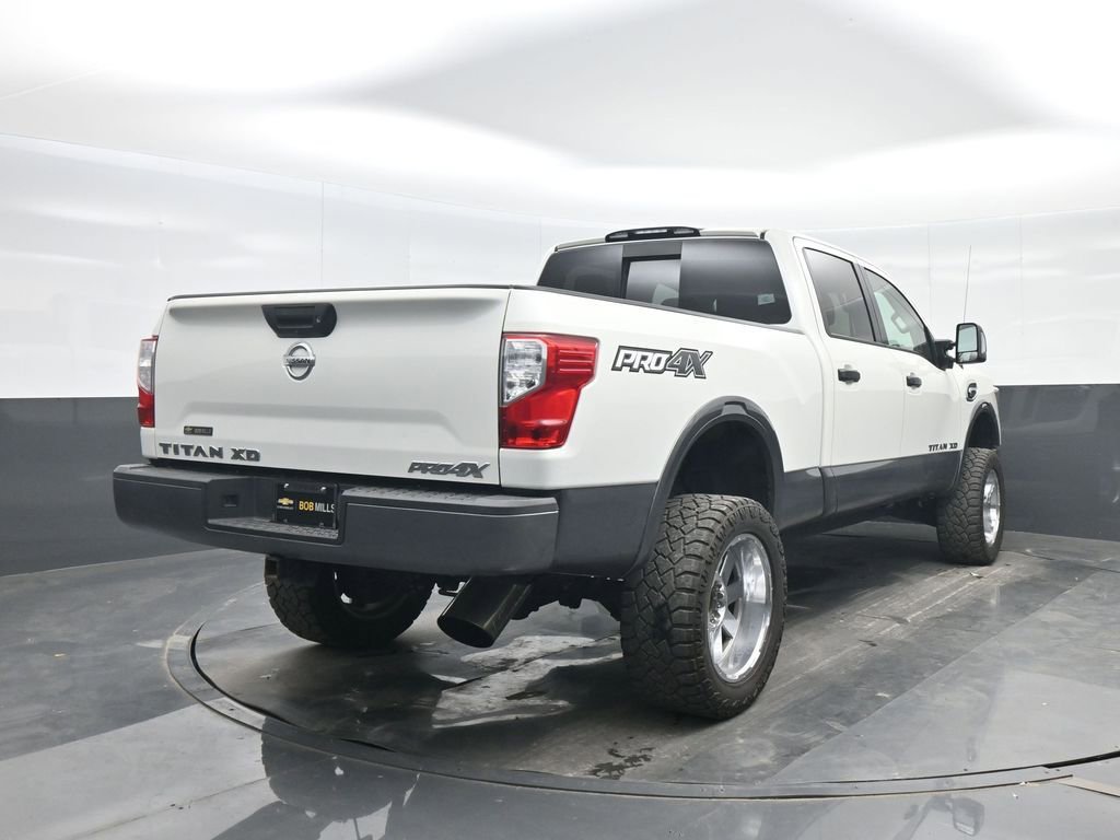 Used 2019 Nissan Titan PRO-4X image 6