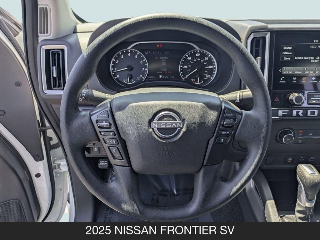 Certified 2025 Nissan Frontier SV RWD image 32