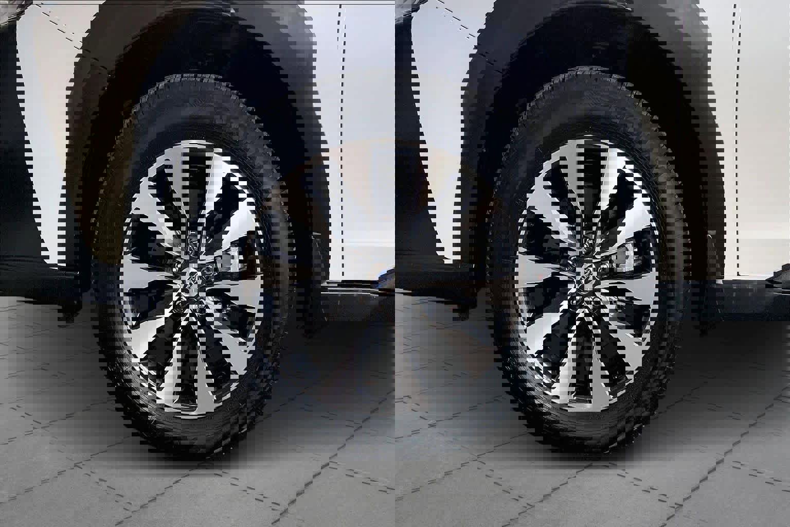 Used 2024 Subaru Outback Touring image 11