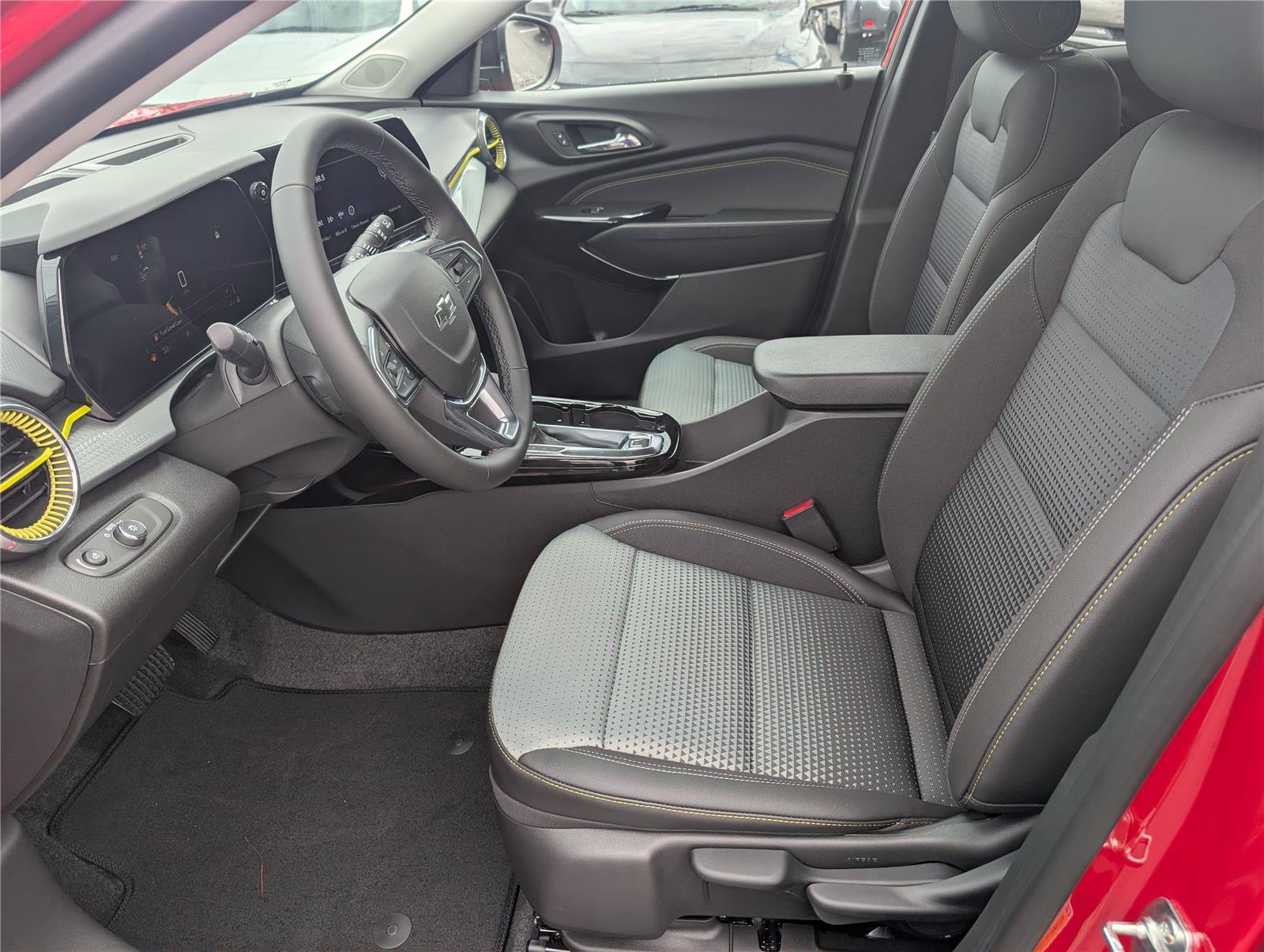 New 2026 Chevrolet Trax LT w/ Driver Confidence Package FWD image 12