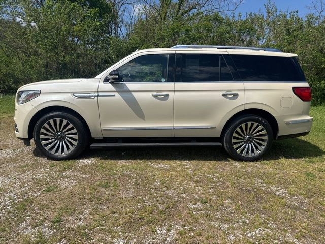 Used 2018 Lincoln Navigator Reserve w/ Technology Package AWD/4WD image 5
