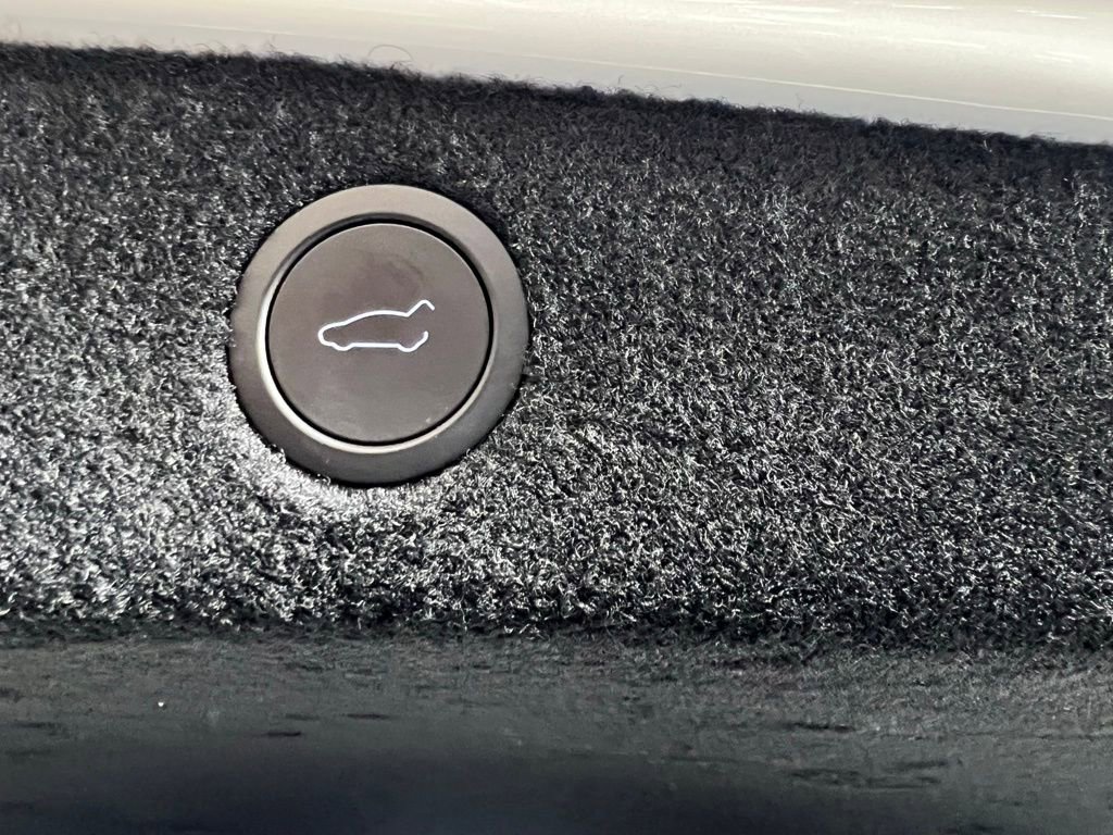 Used 2025 Tesla Model 3 Long Range image 29