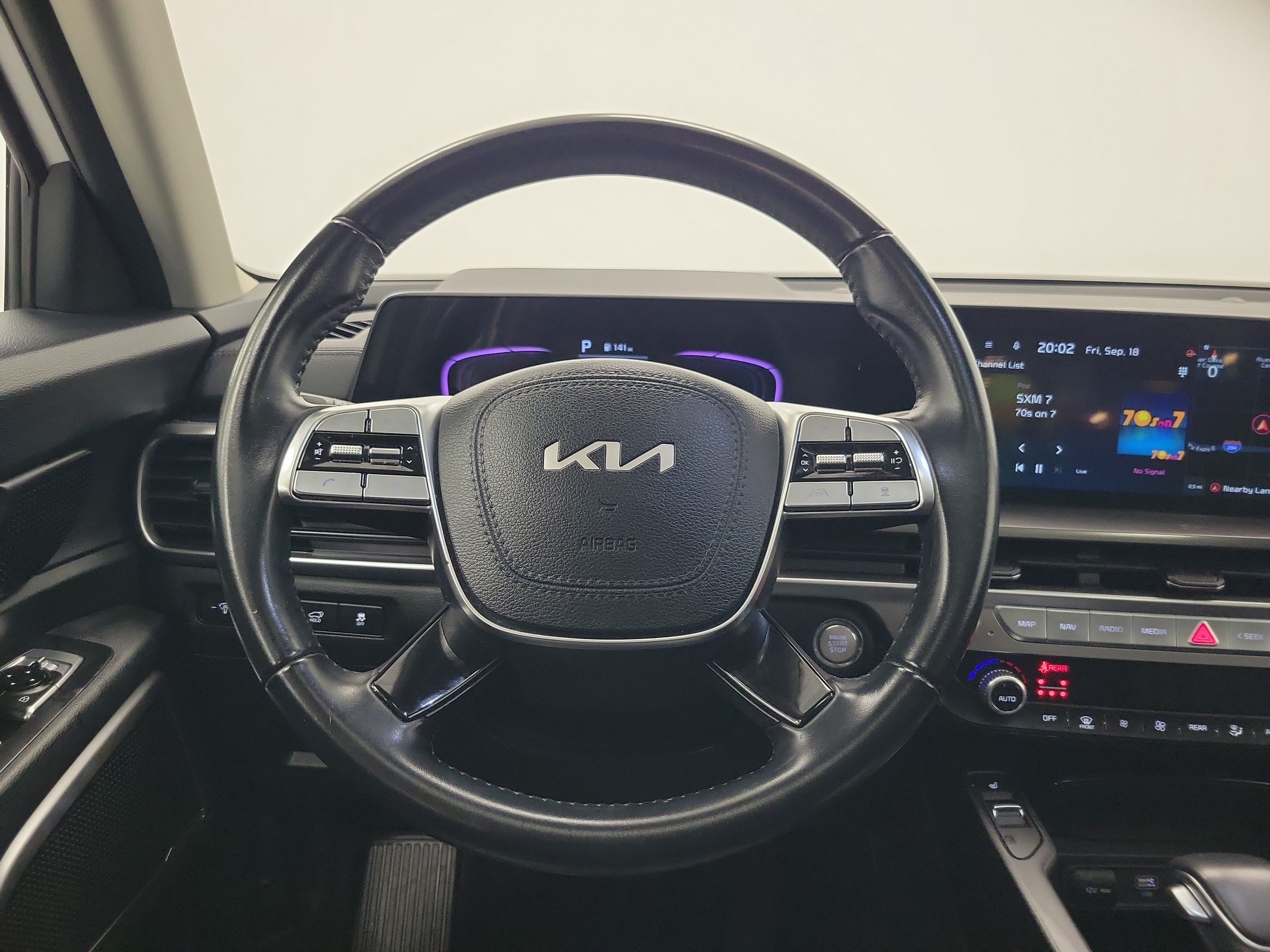 Used 2025 Kia Telluride S AWD/4WD image 13