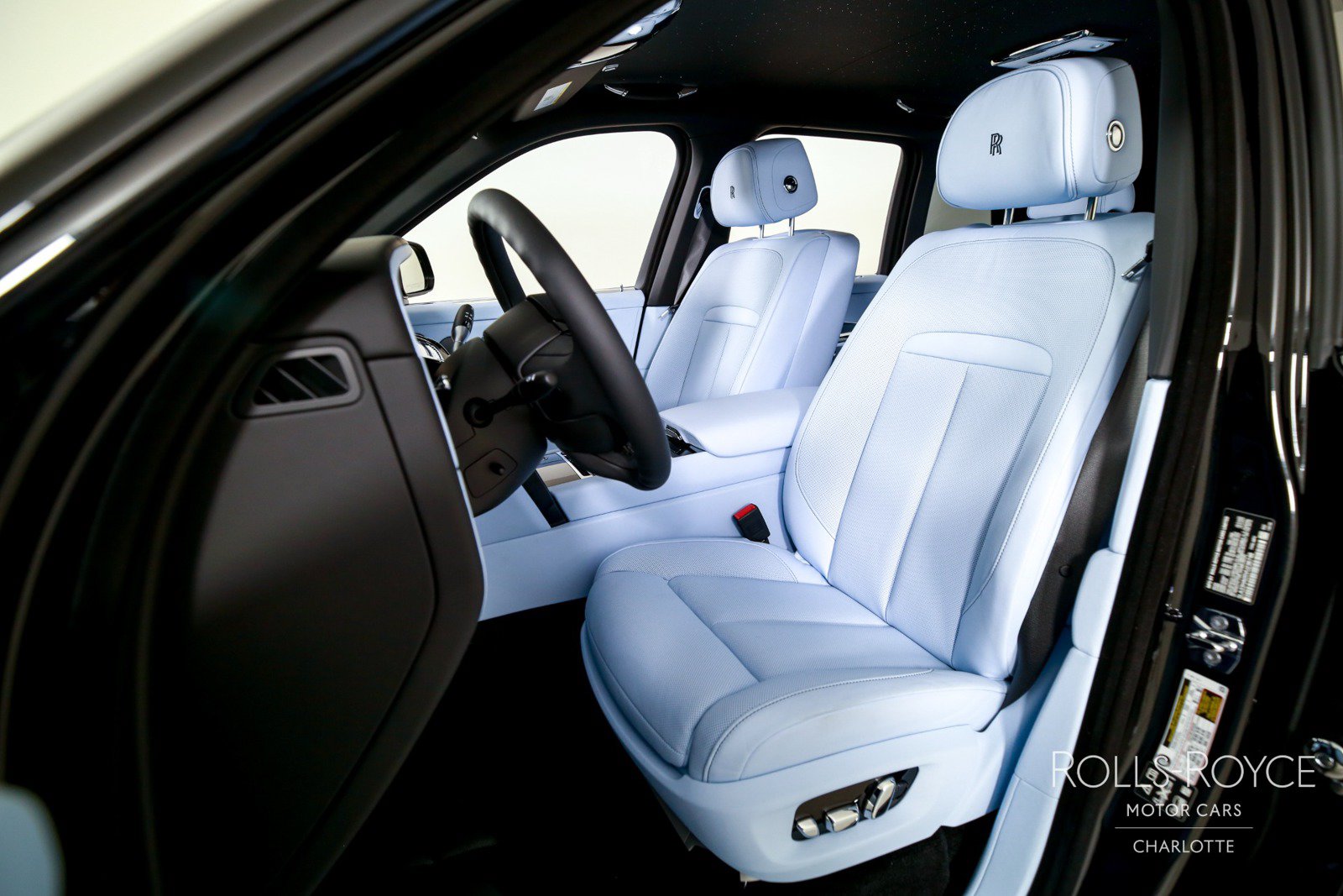New 2027 Rolls-Royce Cullinan Black Badge AWD/4WD image 13