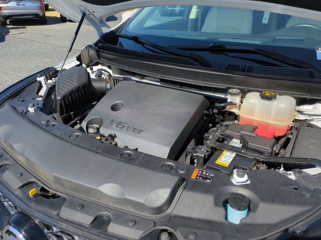 Used 2023 Buick Enclave Avenir w/ Avenir Technology Package FWD image 27