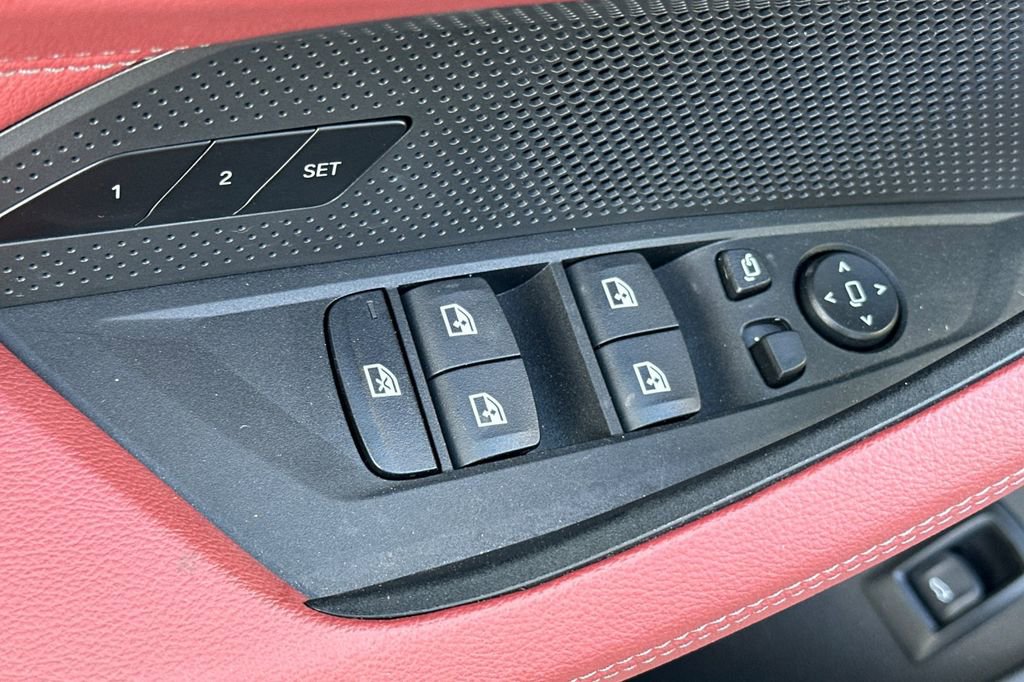 Used 2025 BMW i4 eDrive40 w/ M Sport Package image 11