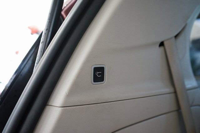 Used 2021 Chrysler Voyager Lxi image 44