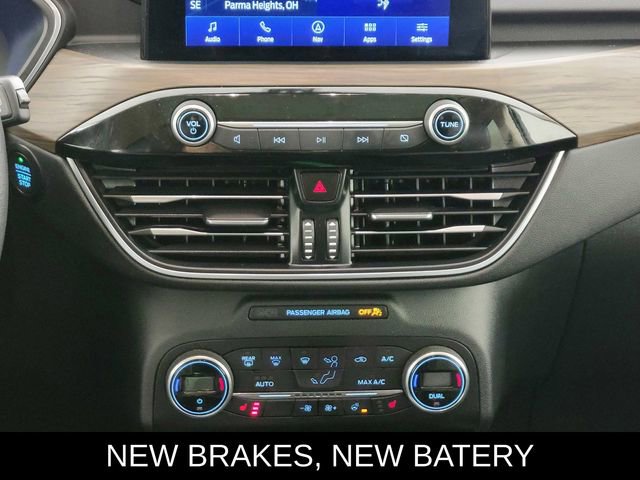 Certified 2020 Ford Escape Titanium image 24