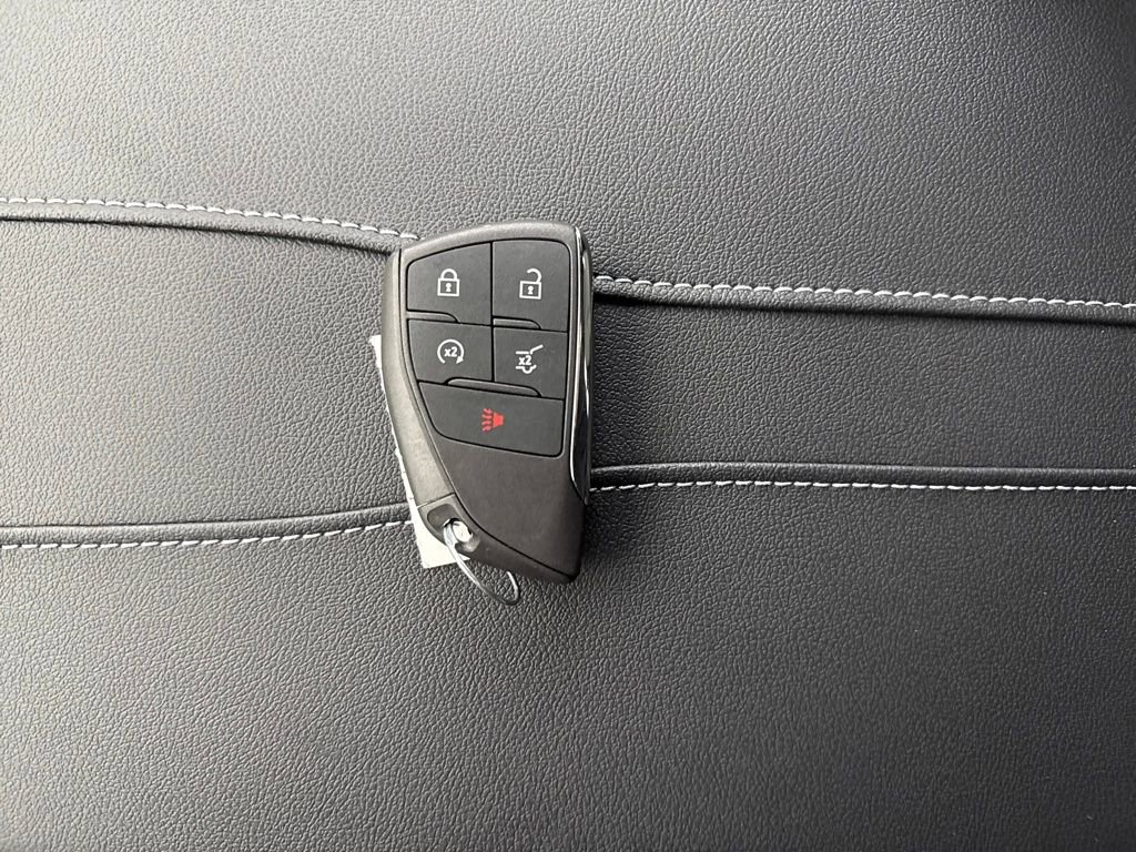 New 2026 Chevrolet Traverse LT w/ Midnight/Sport Edition image 38