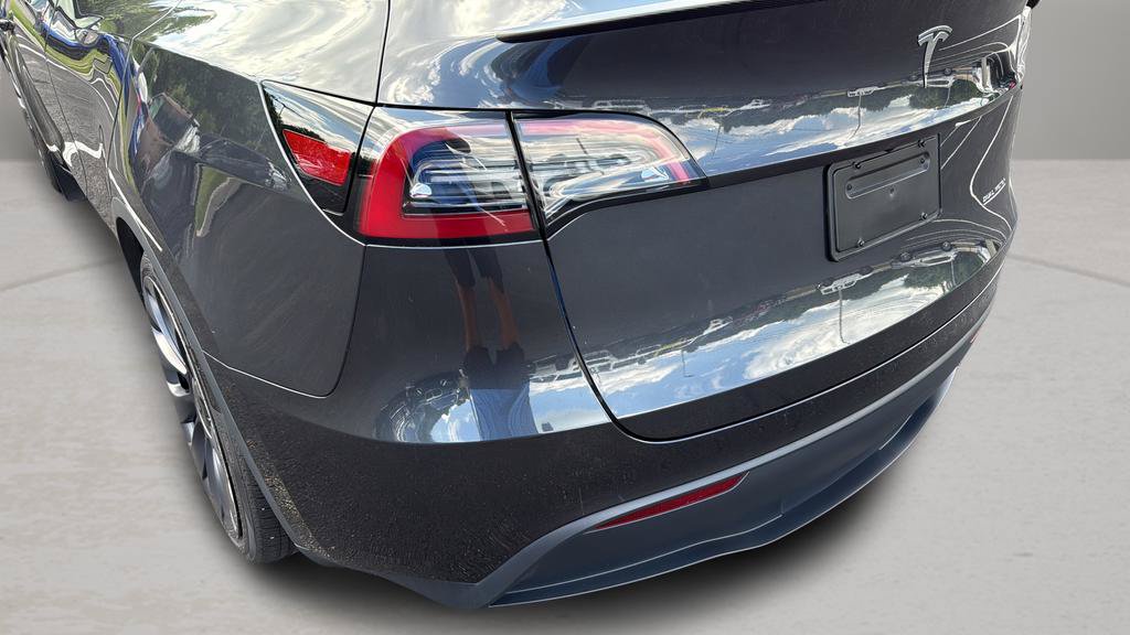 Used 2024 Tesla Model Y Performance AWD/4WD image 12