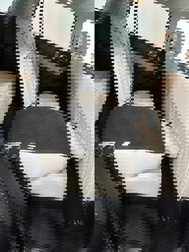 Used 2016 Ford Explorer Platinum image 40