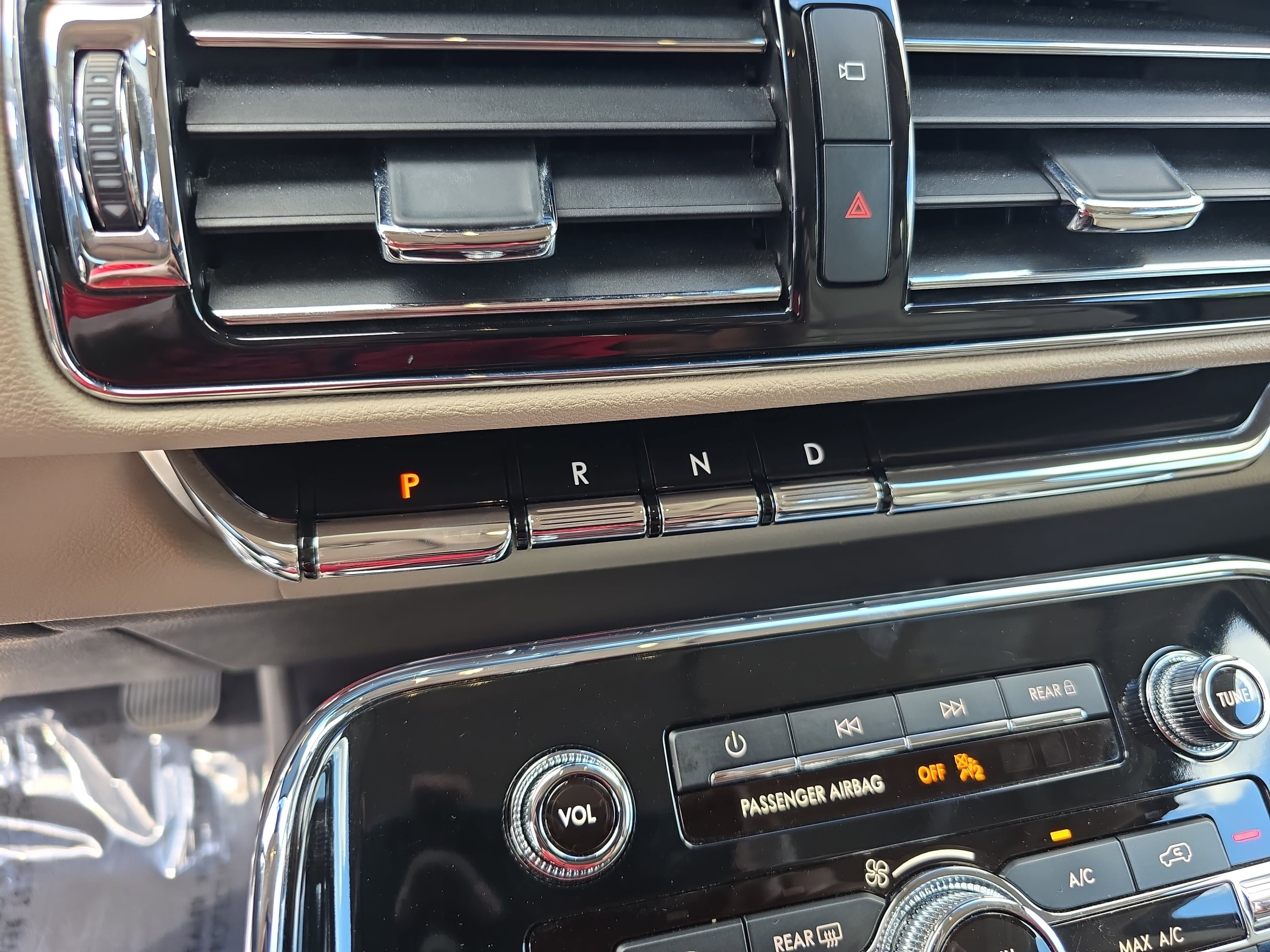 Certified 2024 Lincoln Navigator L Reserve AWD/4WD image 25