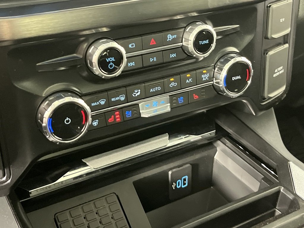 Certified 2025 Ford F350 Lariat image 21