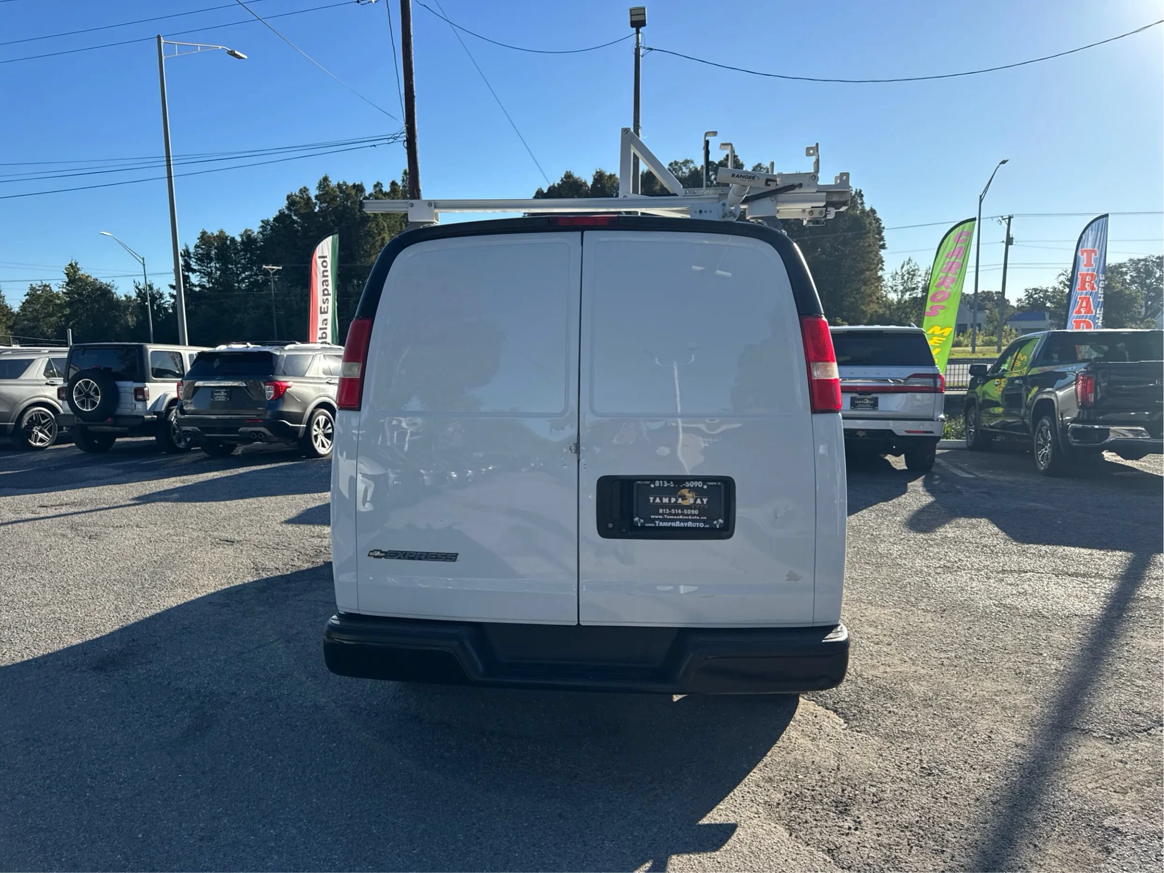Used 2020 Chevrolet Express 2500 w/ Driver Convenience Package RWD image 12