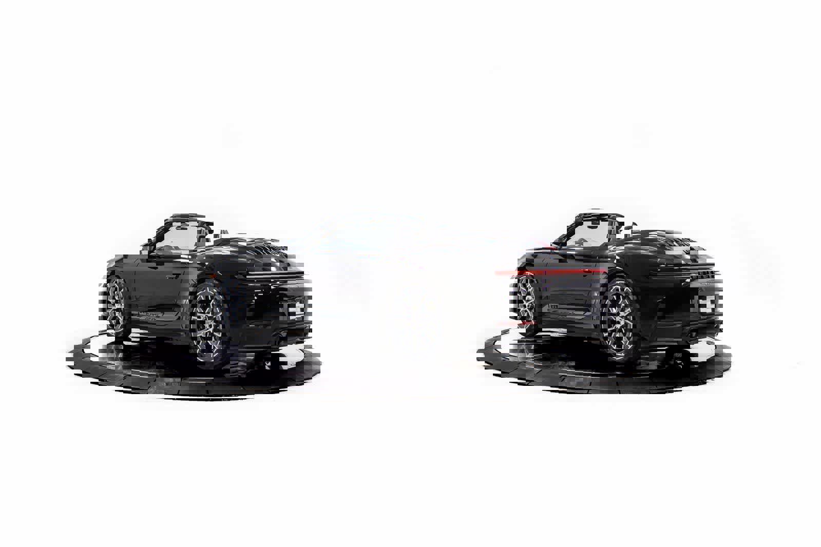 New 2026 Porsche 911 Carrera T image 3