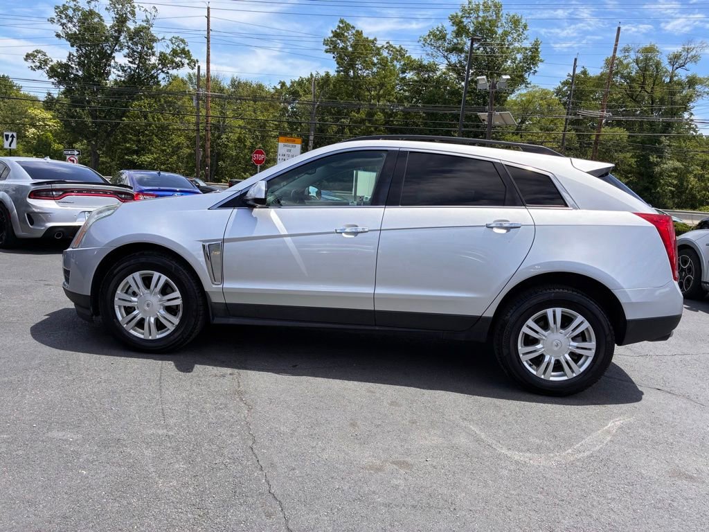 Used 2013 Cadillac SRX FWD image 4