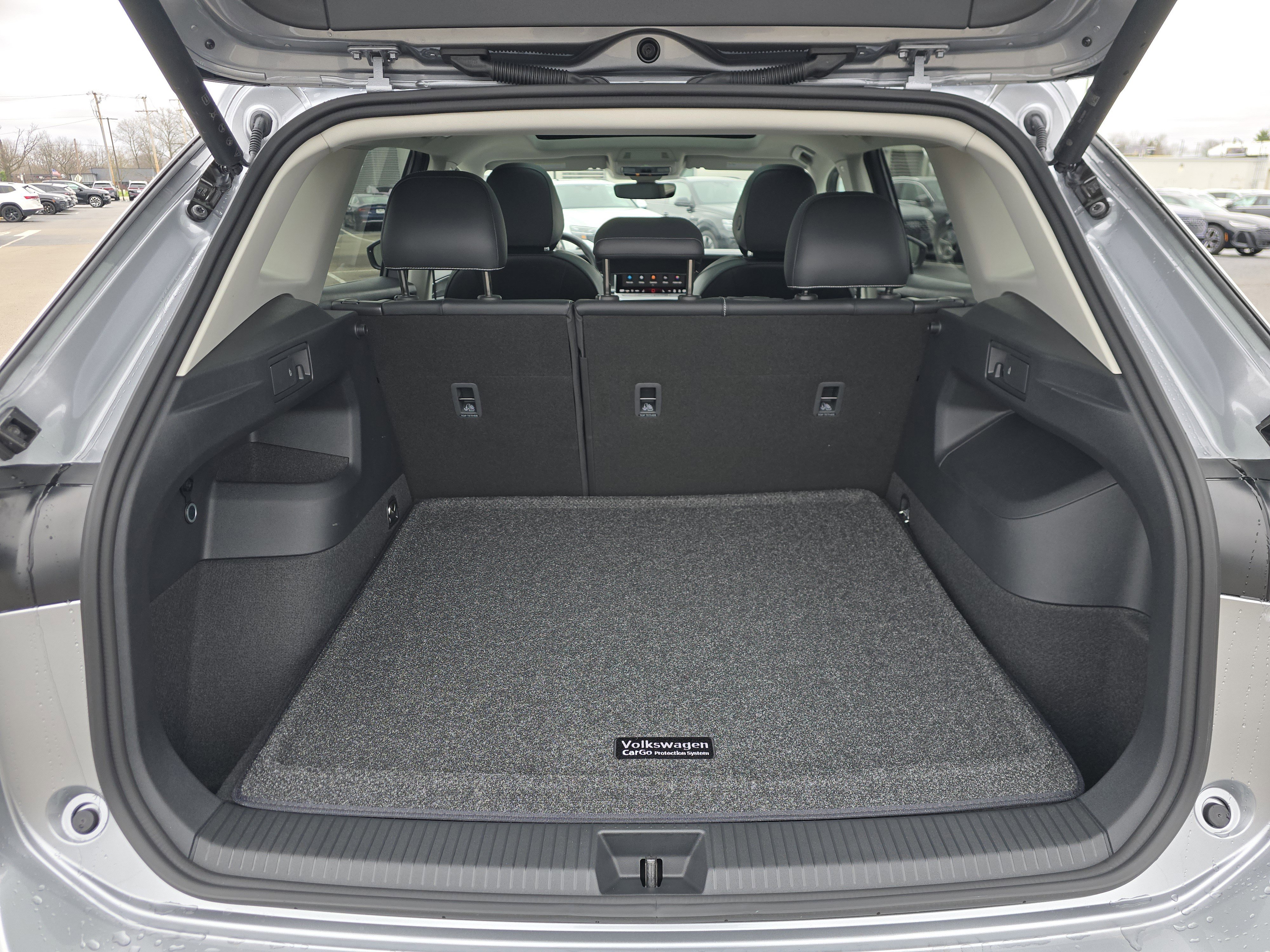 New 2026 Volkswagen Tiguan SE image 16