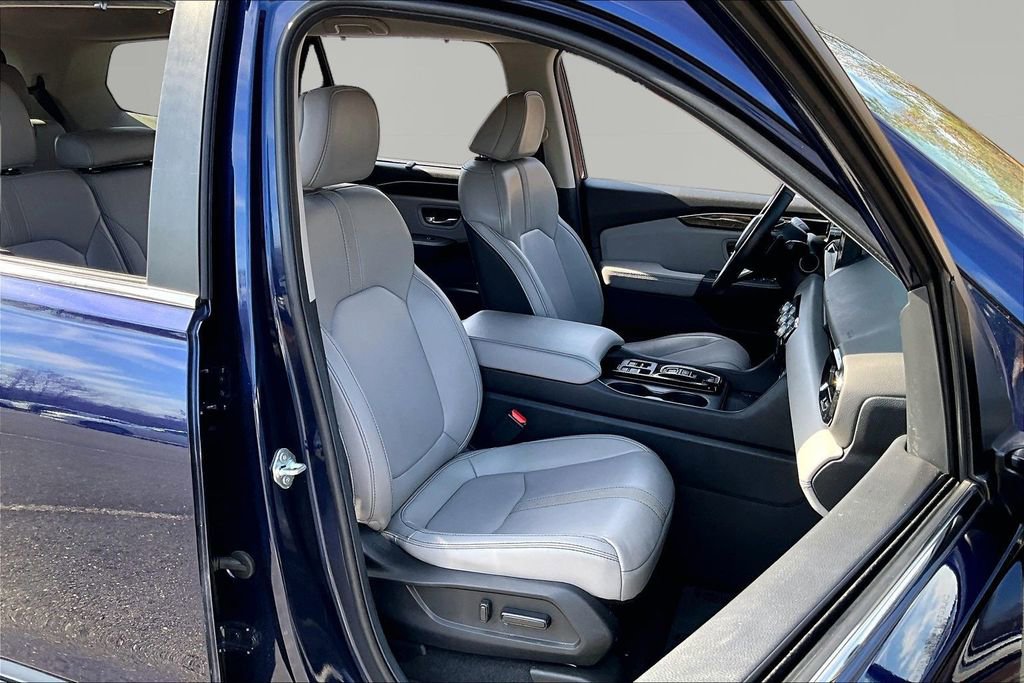 Used 2025 Honda Pilot EX-L image 22