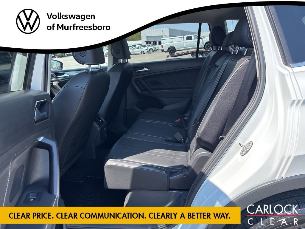 Certified 2022 Volkswagen Tiguan SE w/ Panoramic Sunroof Package image 25