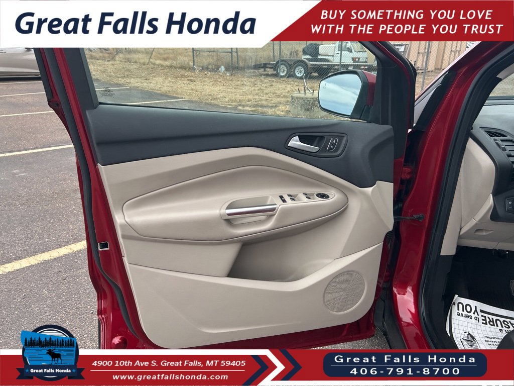 Used 2019 Ford Escape SEL image 12