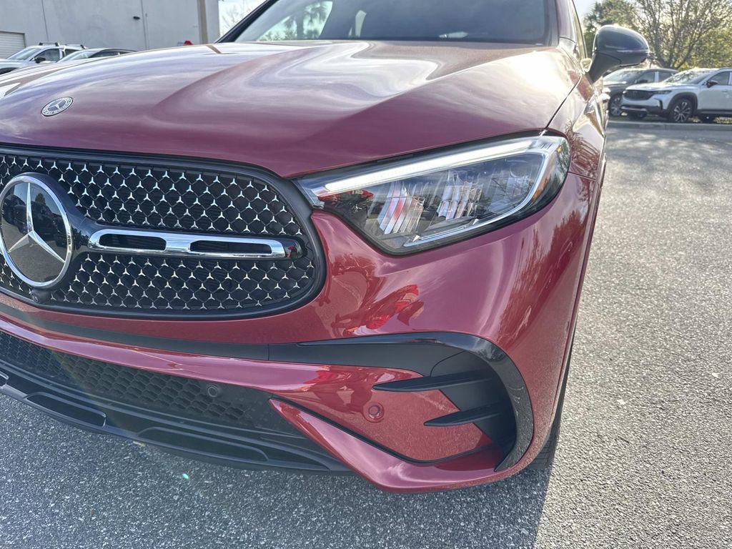 Used 2024 Mercedes-Benz GLC 300 4MATIC image 10