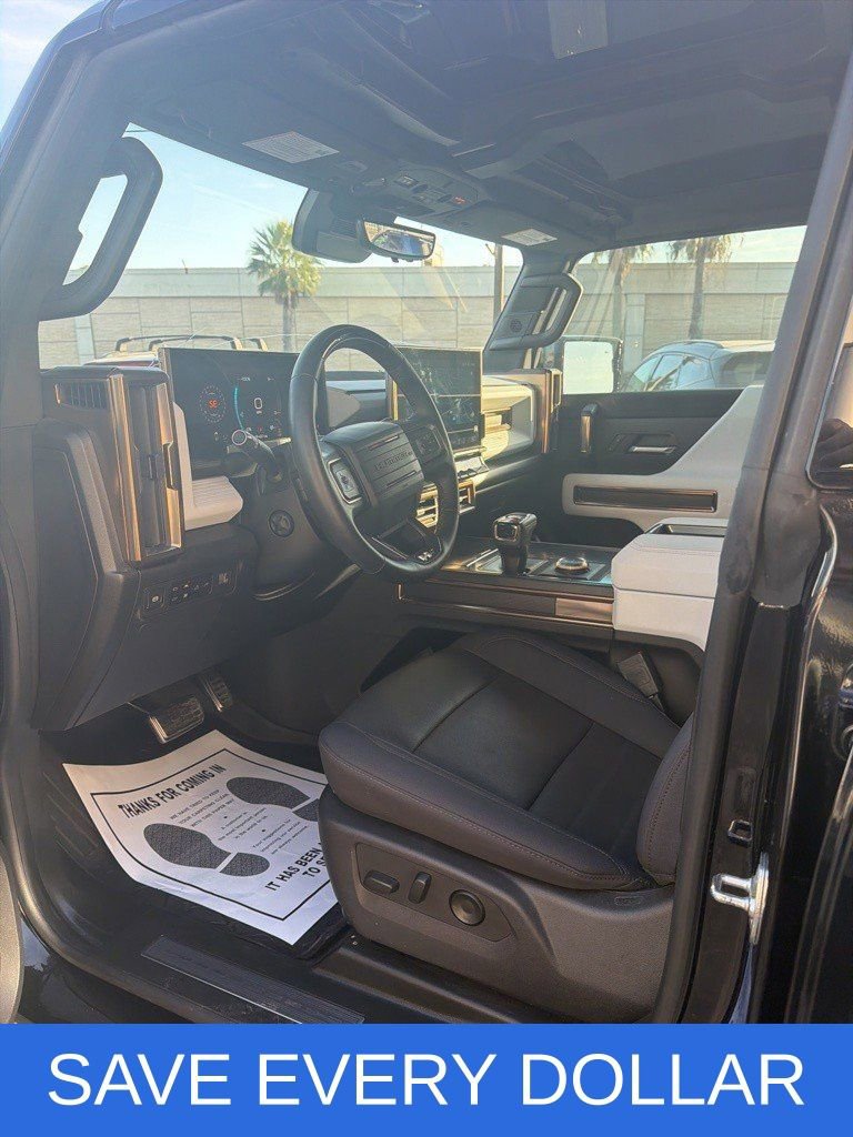 Used 2025 GMC Hummer EV 2X w/ LPO, Sport Package AWD/4WD image 4