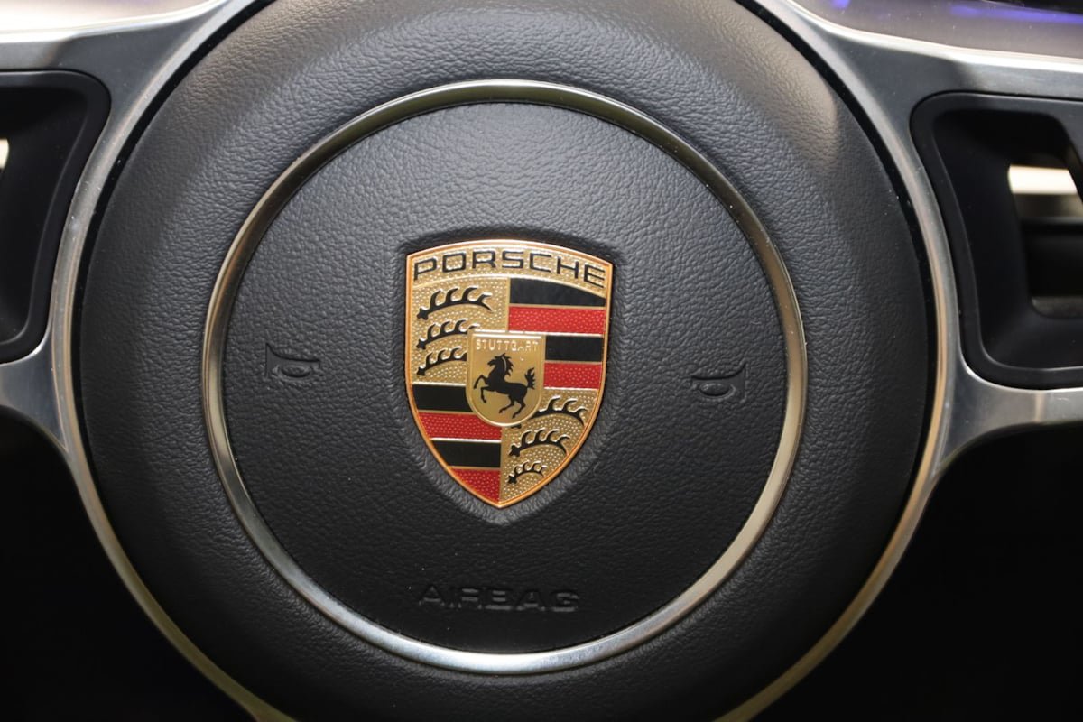 Used 2023 Porsche Cayenne Platinum Edition AWD/4WD image 41