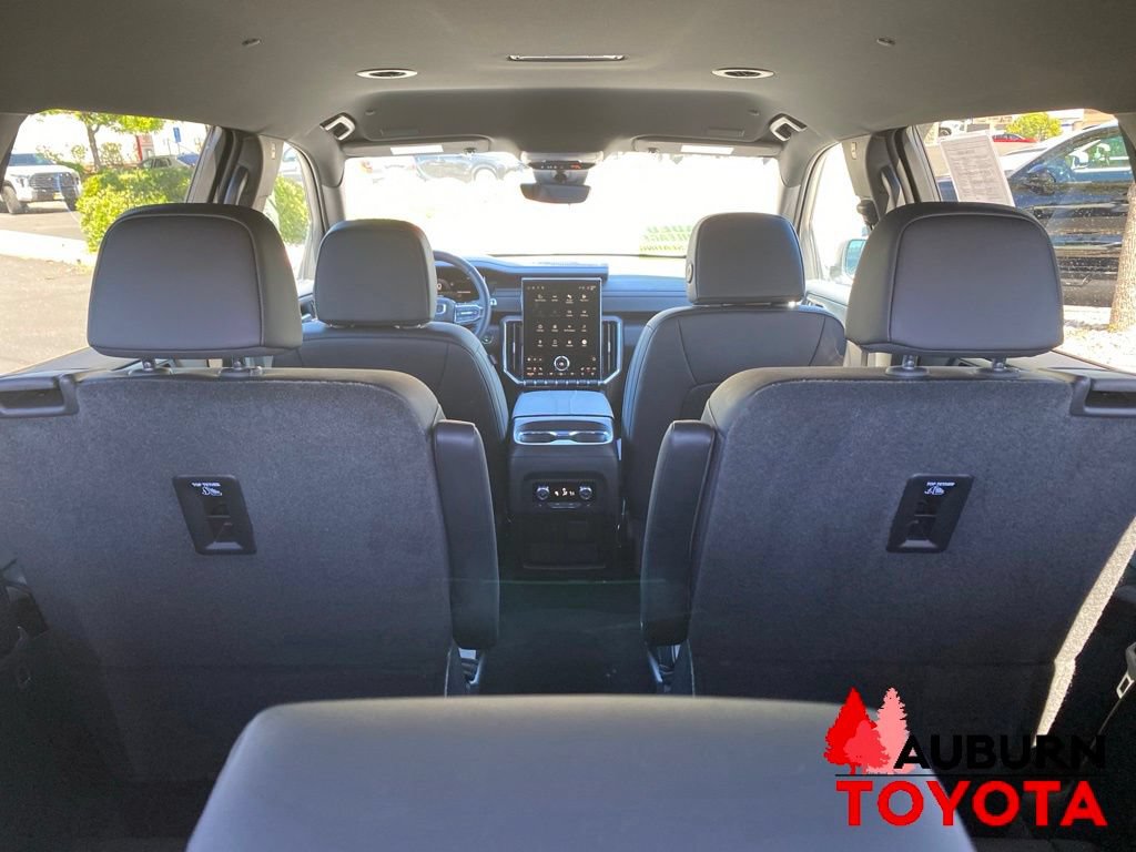 Used 2026 GMC Acadia Elevation w/ Black Edition AWD/4WD image 14