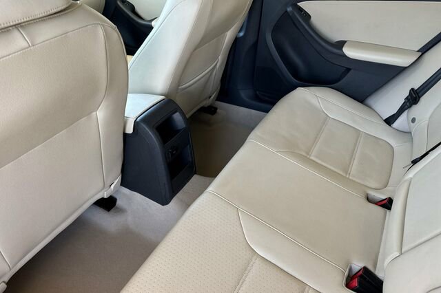 Used 2015 Volkswagen Jetta SE FWD image 12
