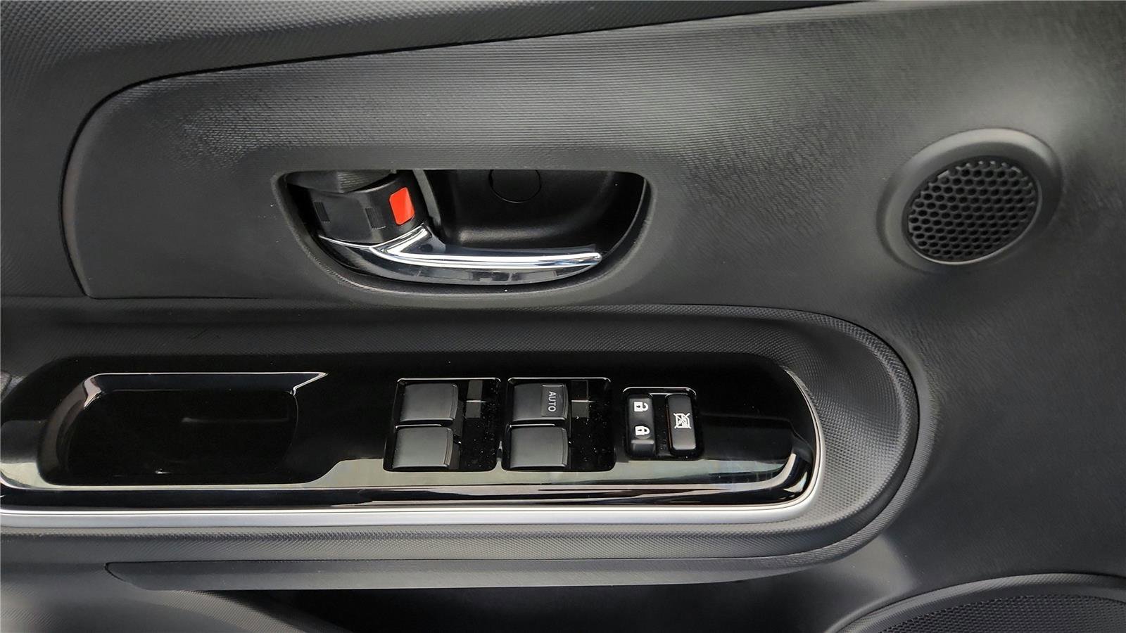 Certified 2019 Toyota Prius C image 23