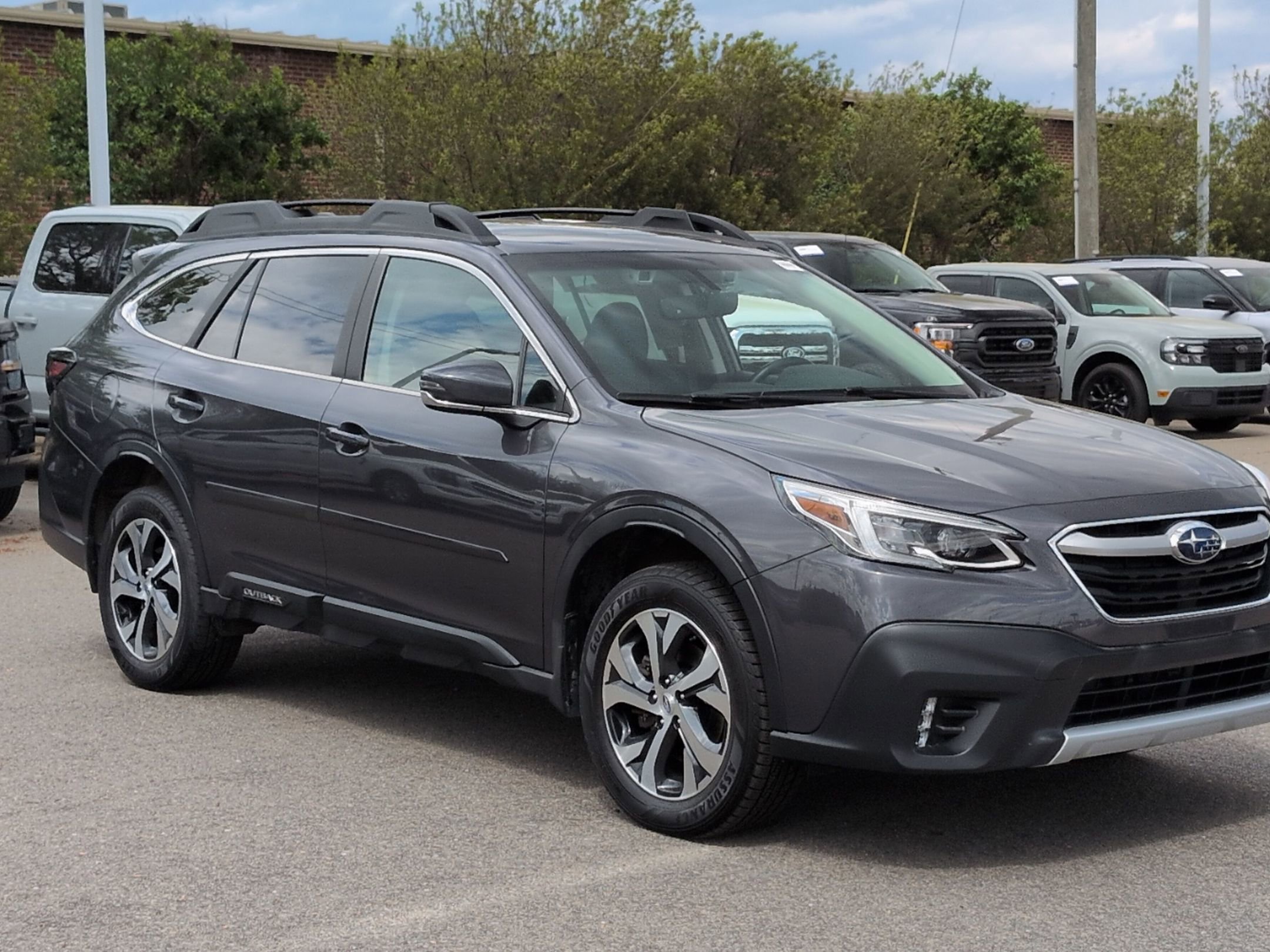 Used 2020 Subaru Outback Limited XT w/ Popular Package #2 image 1