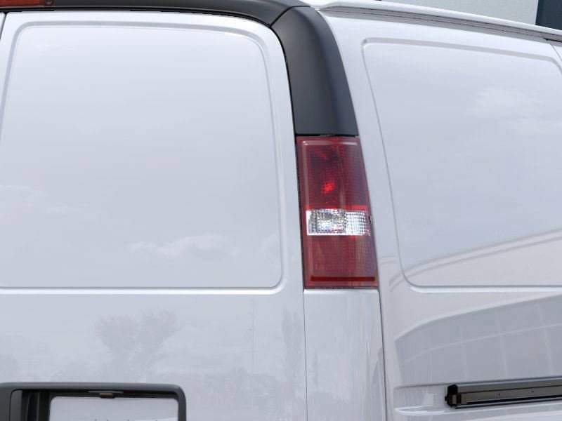 New 2026 GMC Savana 2500 w/ Driver Convenience Package RWD image 11