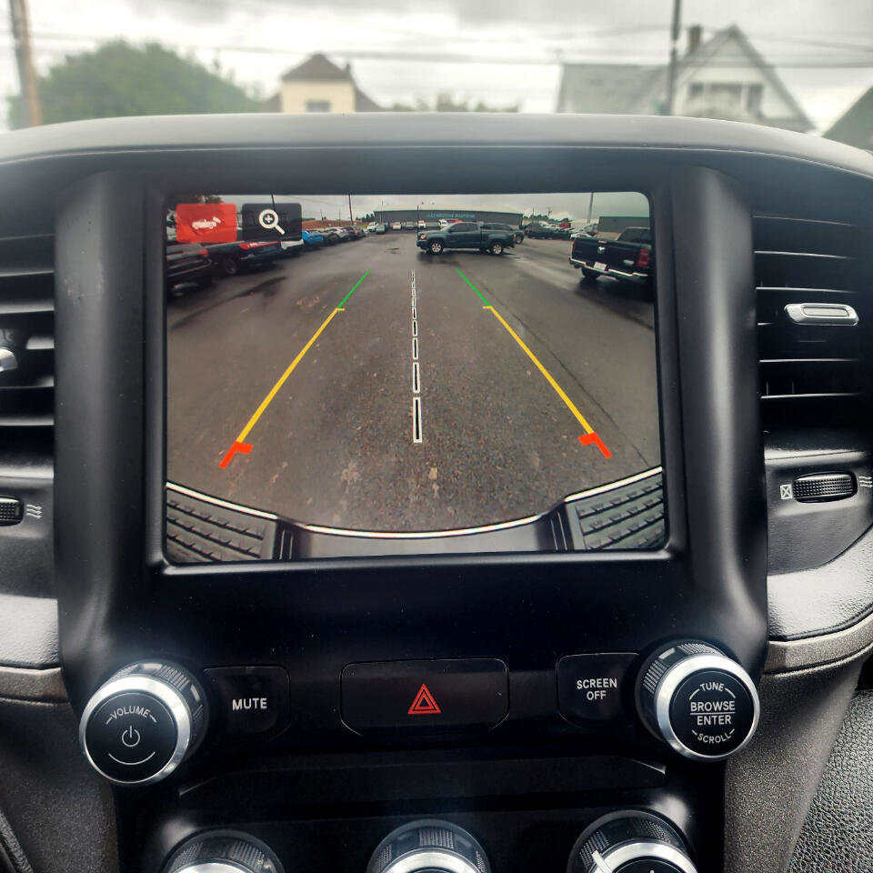 Used 2024 RAM 2500 Tradesman w/ Chrome Appearance Group image 10