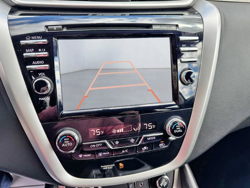 Used 2018 Nissan Murano S AWD/4WD image 15