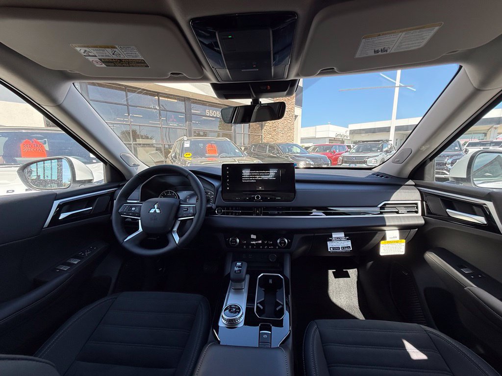 New 2026 Mitsubishi Outlander SE FWD image 20
