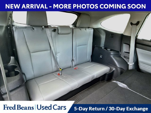 Used 2022 Toyota Highlander XLE AWD/4WD image 34