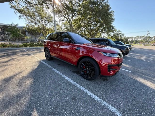 Used 2023 Land Rover Range Rover Sport SE AWD/4WD image 2