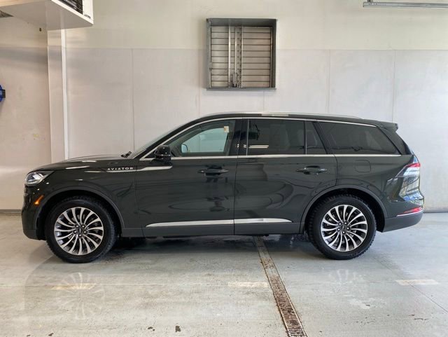 Used 2022 Lincoln Aviator Reserve w/ Elements Package Plus AWD/4WD image 6