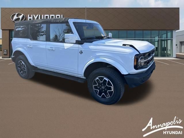 Used 2023 Ford Bronco Outer Banks image 7