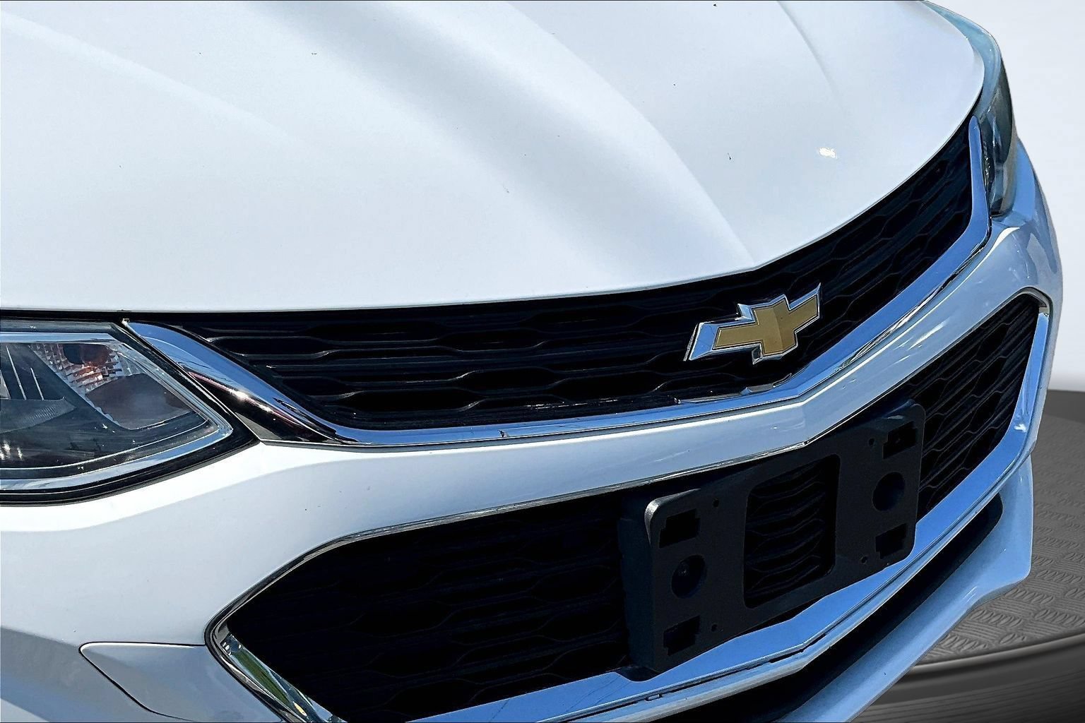 Used 2018 Chevrolet Cruze LS FWD image 30