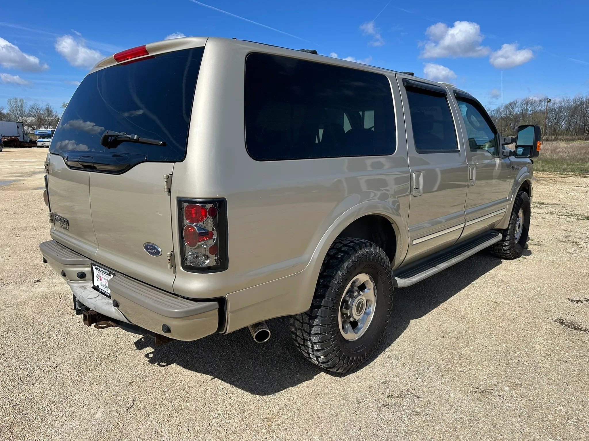 Used 2005 Ford Excursion Limited AWD/4WD image 6