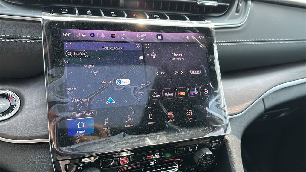 New 2025 Jeep Grand Cherokee Limited w/ Black Appearance Package image 21