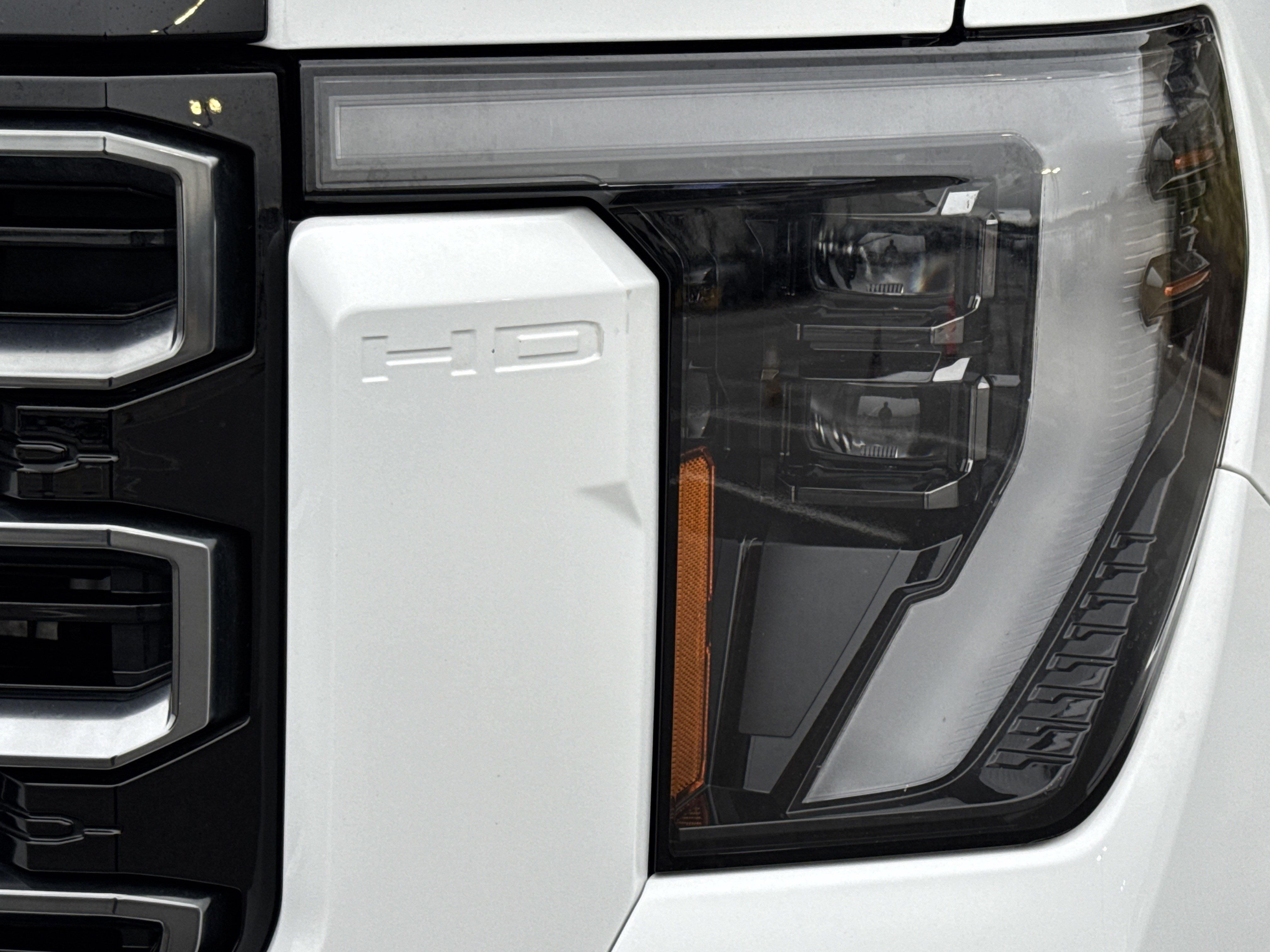 Used 2024 GMC Sierra 2500 AT4 w/ AT4 Premium Plus Package image 6