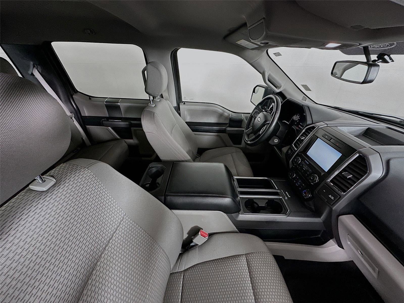 Used 2015 Ford F150 XLT w/ Equipment Group 302A Luxury image 26