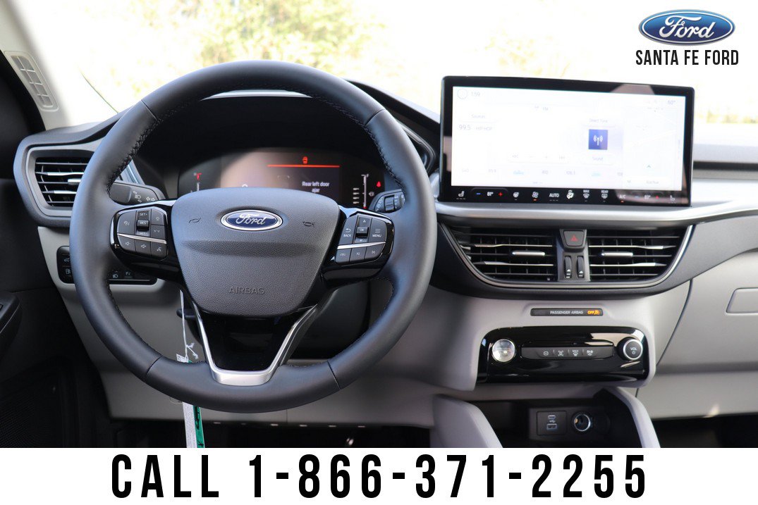 New 2023 Ford Escape SE image 26