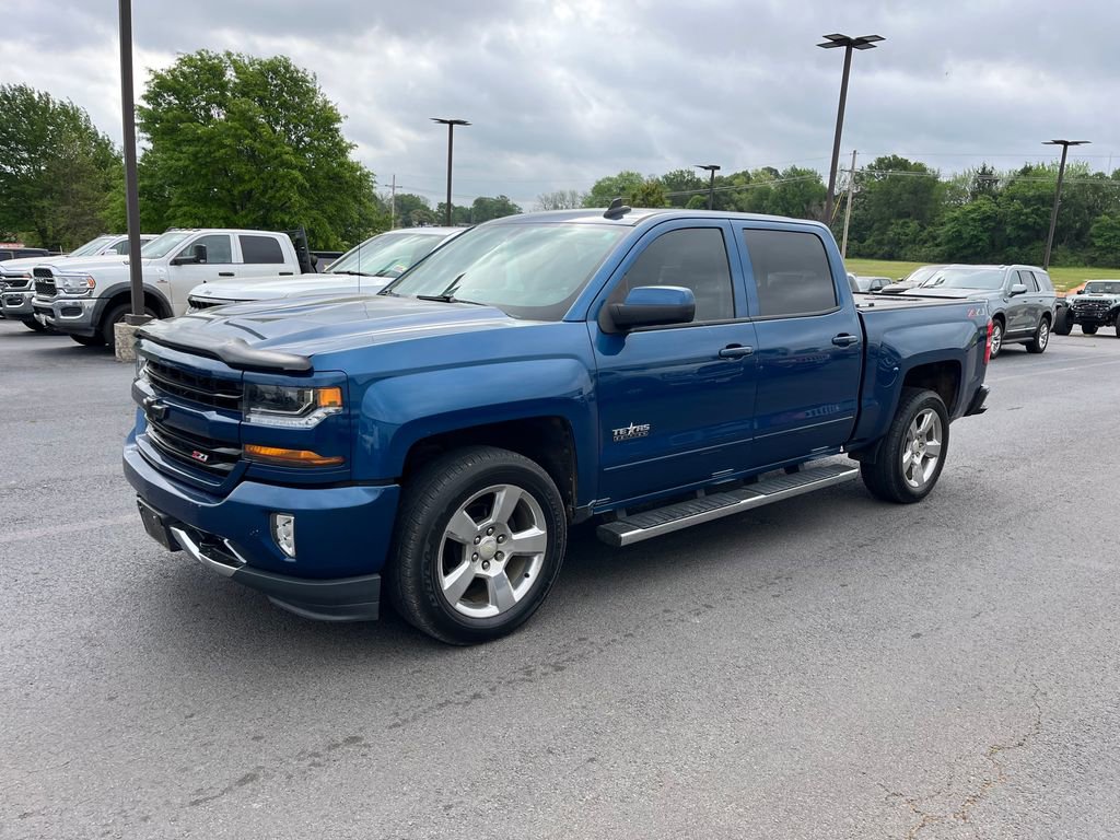 Used 2018 Chevrolet Silverado 1500 LT w/ Texas Edition image 2