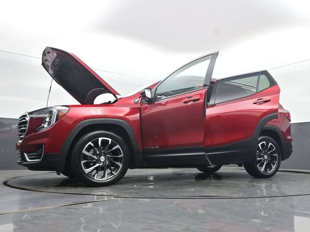 Used 2023 GMC Terrain SLT w/ LPO, Floor Liner Package FWD image 57